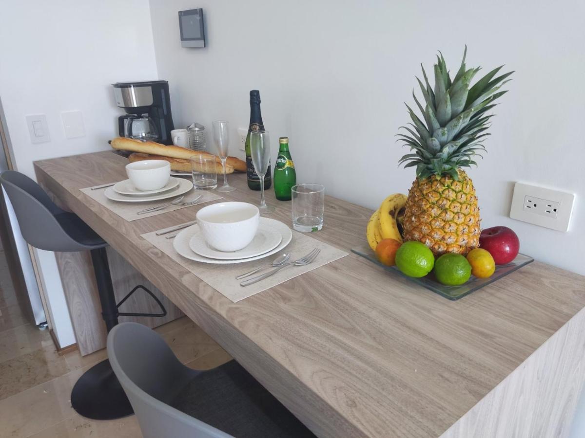 Luxury Suites , Calle 14Th Плая-дель-Кармен Экстерьер фото